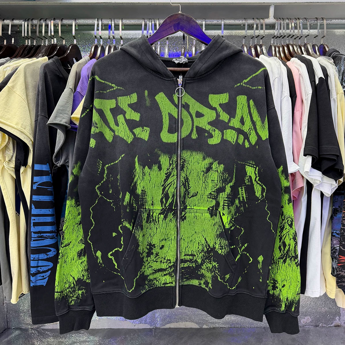 Vale parodies the Statue of Liberty print, washes water to make old cardigans, hoodies, autumn men's and women's loose casual jackets